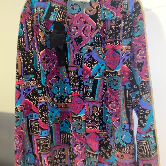 Multi colored blouse - Picture 3 of 3